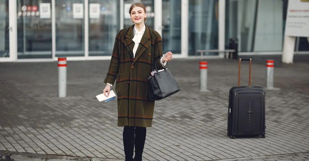 Cómo elegir el atuendo perfecto para viajar con estilo